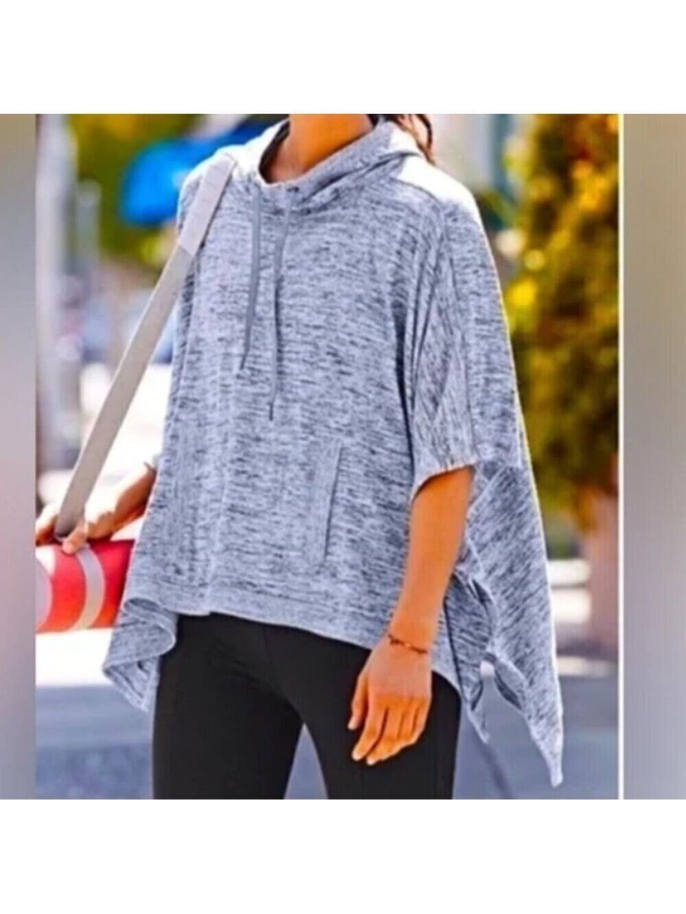 NWT Athleta Blissful Poncho Tech Oversized Size M Gray Hooded Sweater Yoga